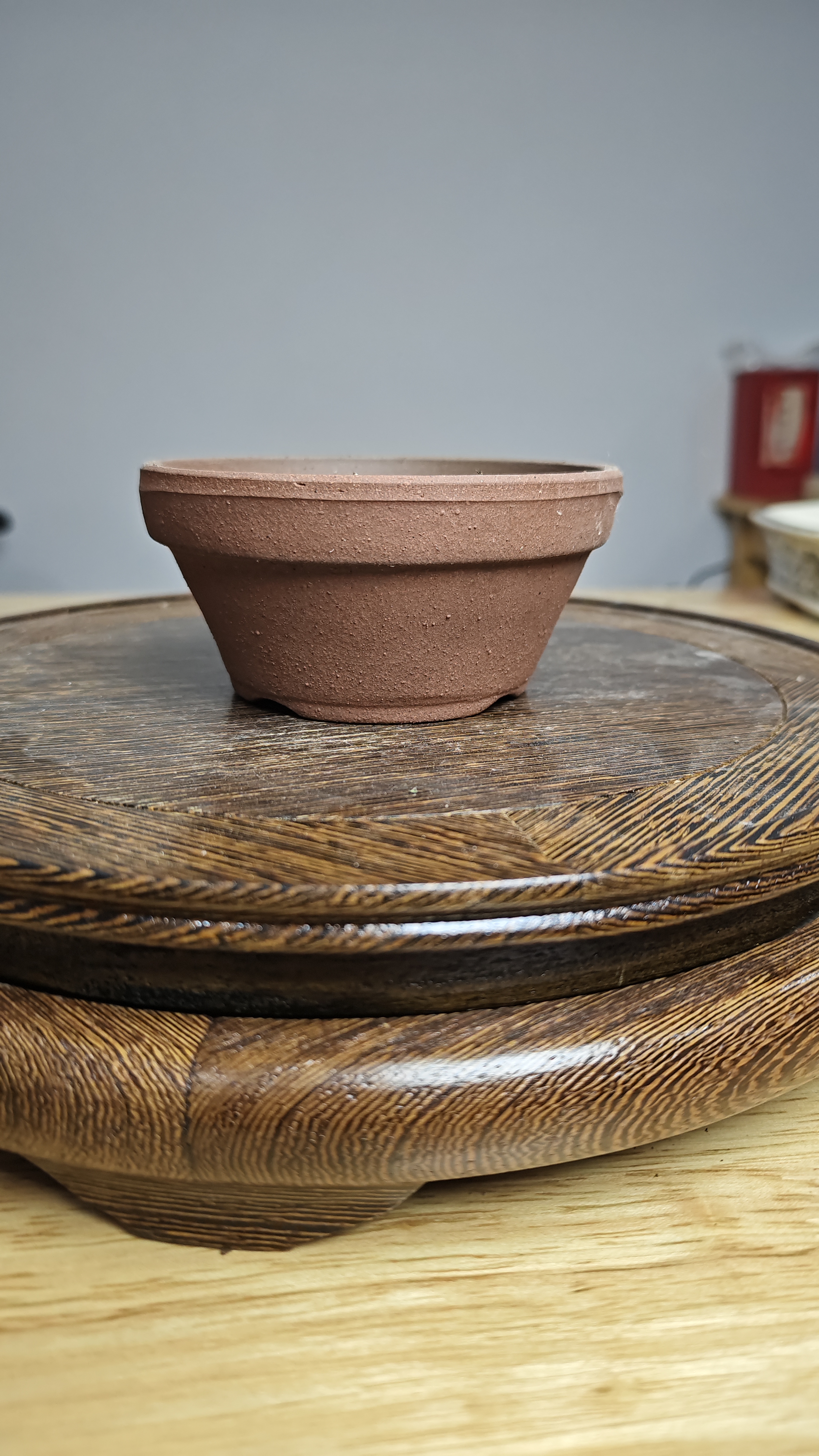 透气保湿陶土拇指盆植物通用花盆适合阳台使用