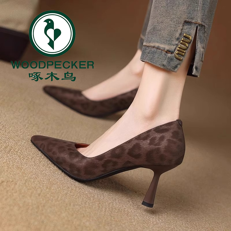 啄木鸟气质尖头浅口单鞋2025秋季新款时尚性感豹纹优雅细跟高跟鞋