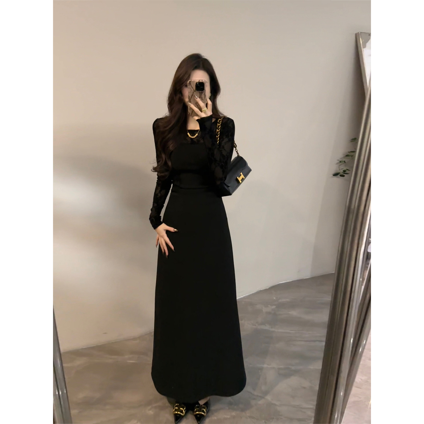 【大婷婷】蕾丝拼接时髦设计女装长裙复古收腰小黑裙秋冬百搭DT1781