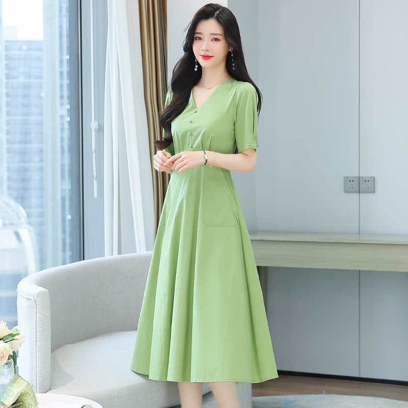 法式复古V领短袖连衣裙女2025夏季洋气百搭裙子收腰显瘦A字中长裙