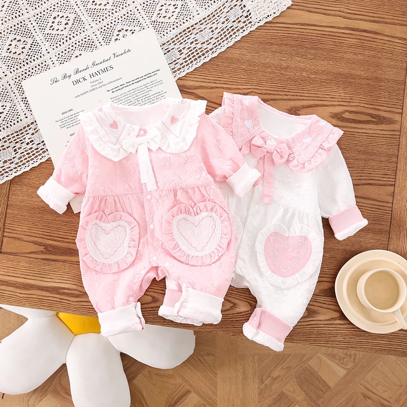 婴儿连体衣秋季桃心双兜泡芙加里哈衣女宝宝满月公主秋季双层爬服