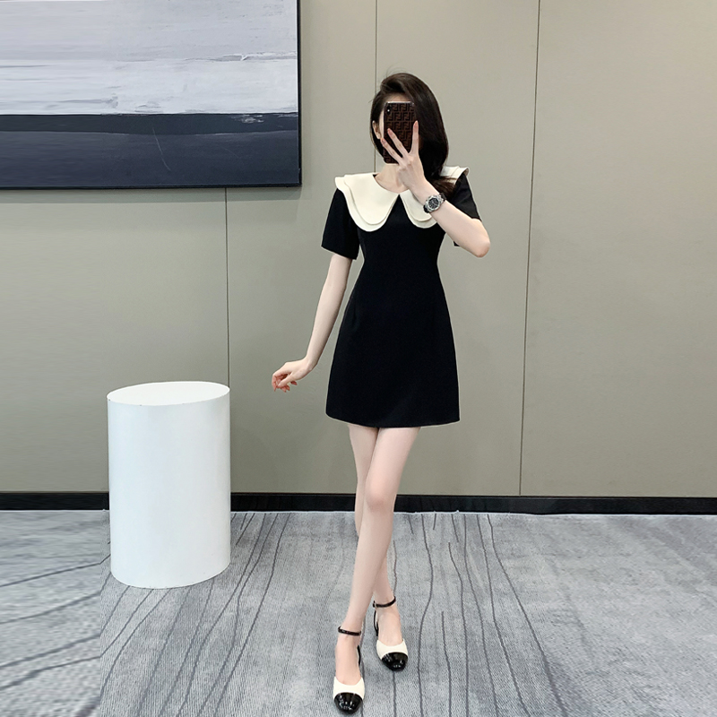 黑色短袖连衣裙女夏季小个子法式气质通勤收腰娃娃领高腰a字短裙