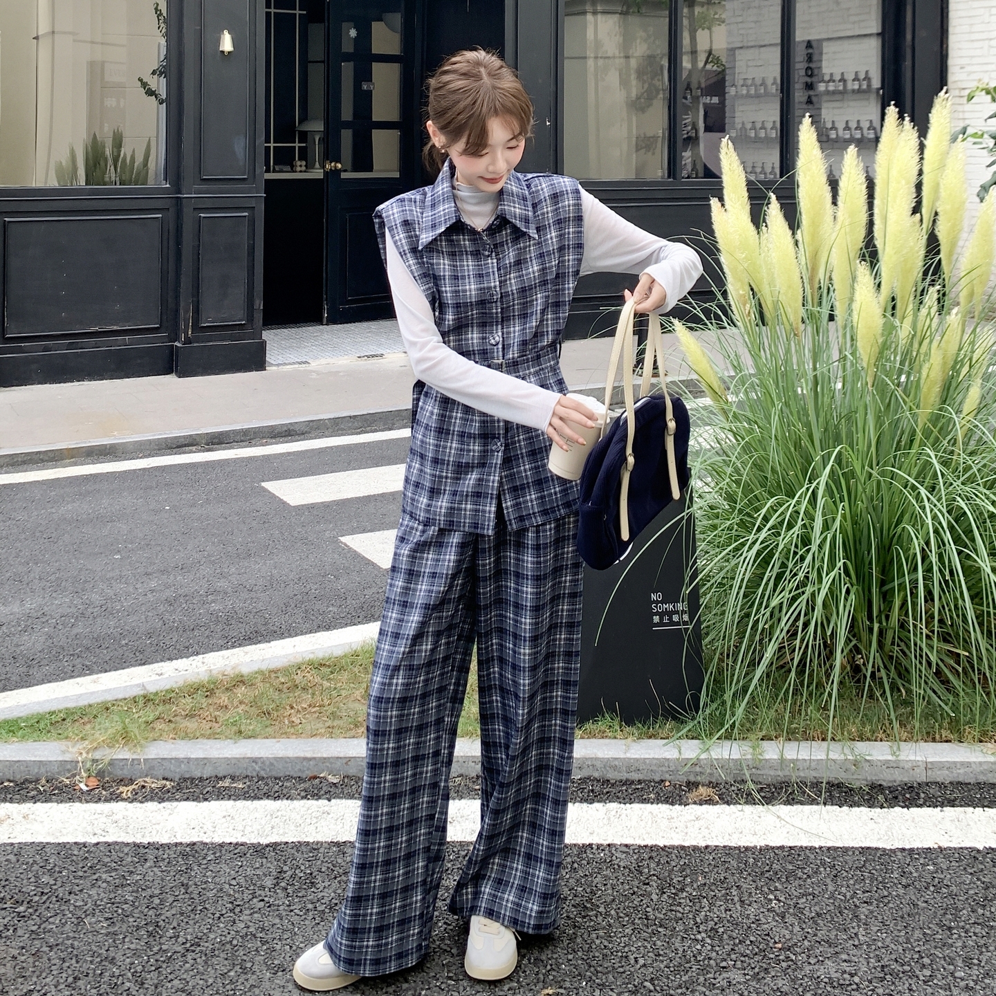 时尚通勤风潮流百搭套装女秋新款休闲显瘦复古格子马甲长裤两件套