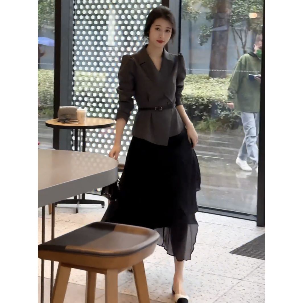 2025春装新款女高级感气质名媛西装外套高腰显瘦网显瘦网纱两件套