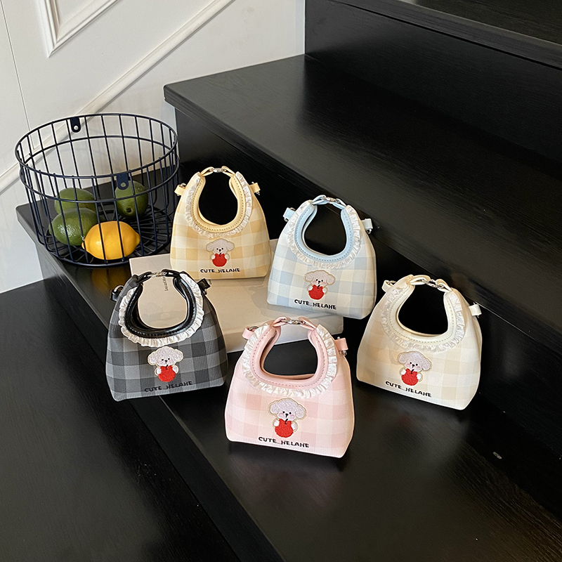 2025新款女童迷你手拎包pu软洋气时尚女孩单肩斜挎出游潮包可爱