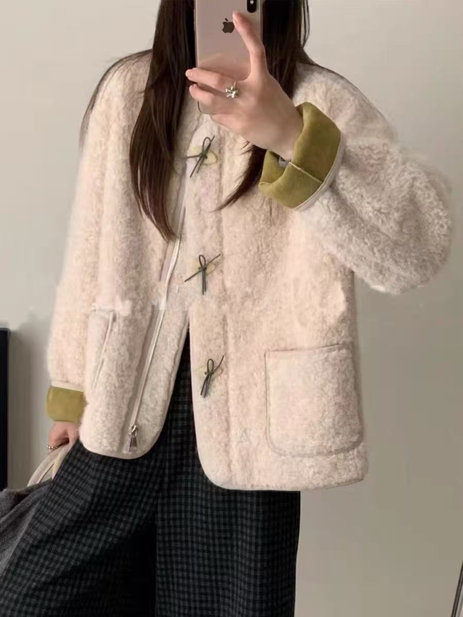 时尚羊羔毛外套女装2025秋冬新款韩版宽松圆领小个子皮毛一体上衣