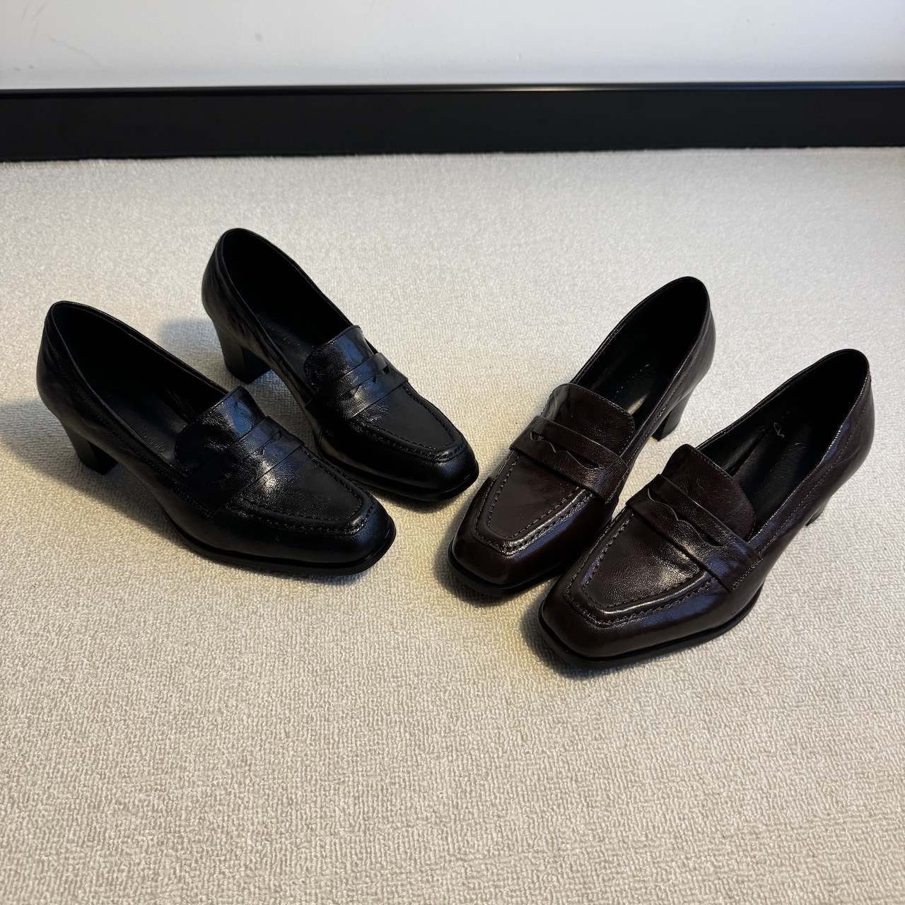 六也「轻奢复古」气质方头粗跟一脚蹬高级感百搭通勤乐福鞋 L1224