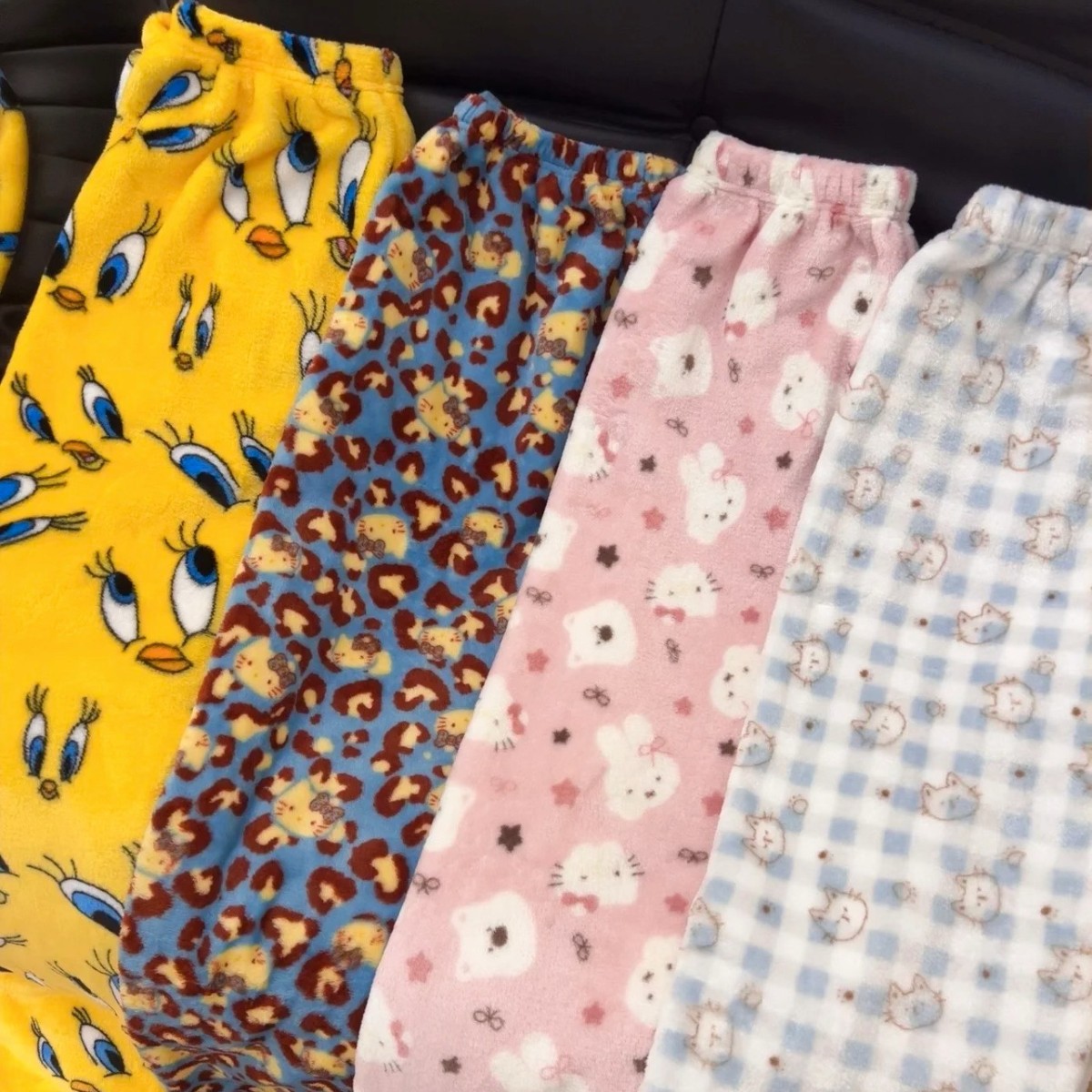 可爱凯蒂猫法兰绒睡裤女冬季加厚保暖家居休闲长裤可外穿遛弯裤子