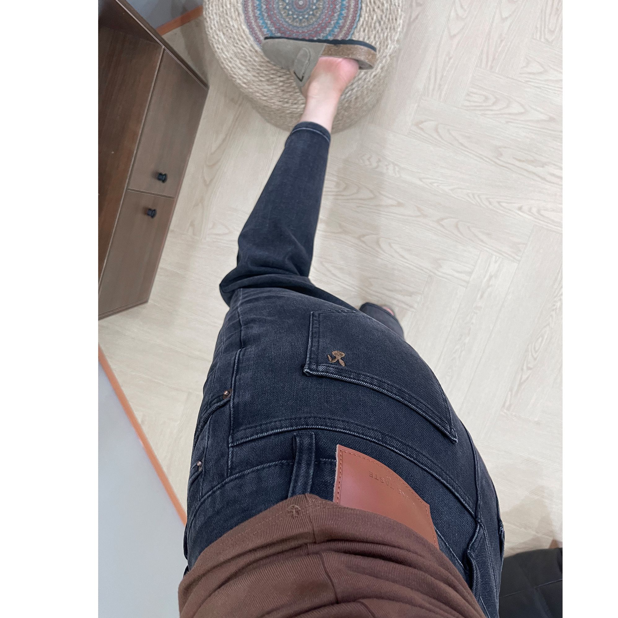 巨显腿直~秋冬新款加绒直筒牛仔裤女大码显瘦烟管裤高腰九分裤子