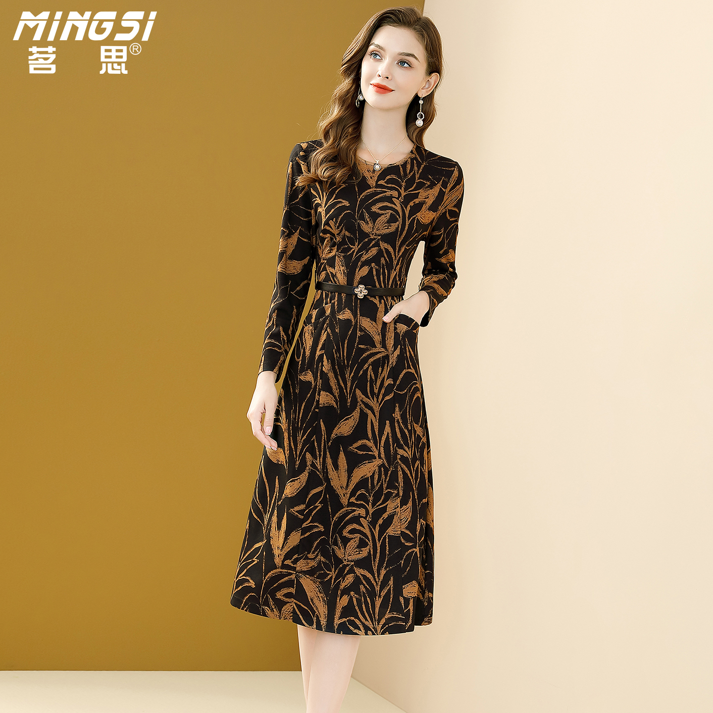 茗思复古气质印花连衣裙2025秋季新款女装轻熟风长袖收腰显瘦裙子