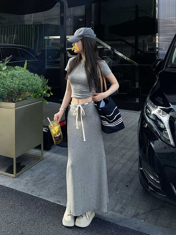 小个子穿搭一整套2025新款修身正肩短袖T恤抽绳半身裙夏季套装女