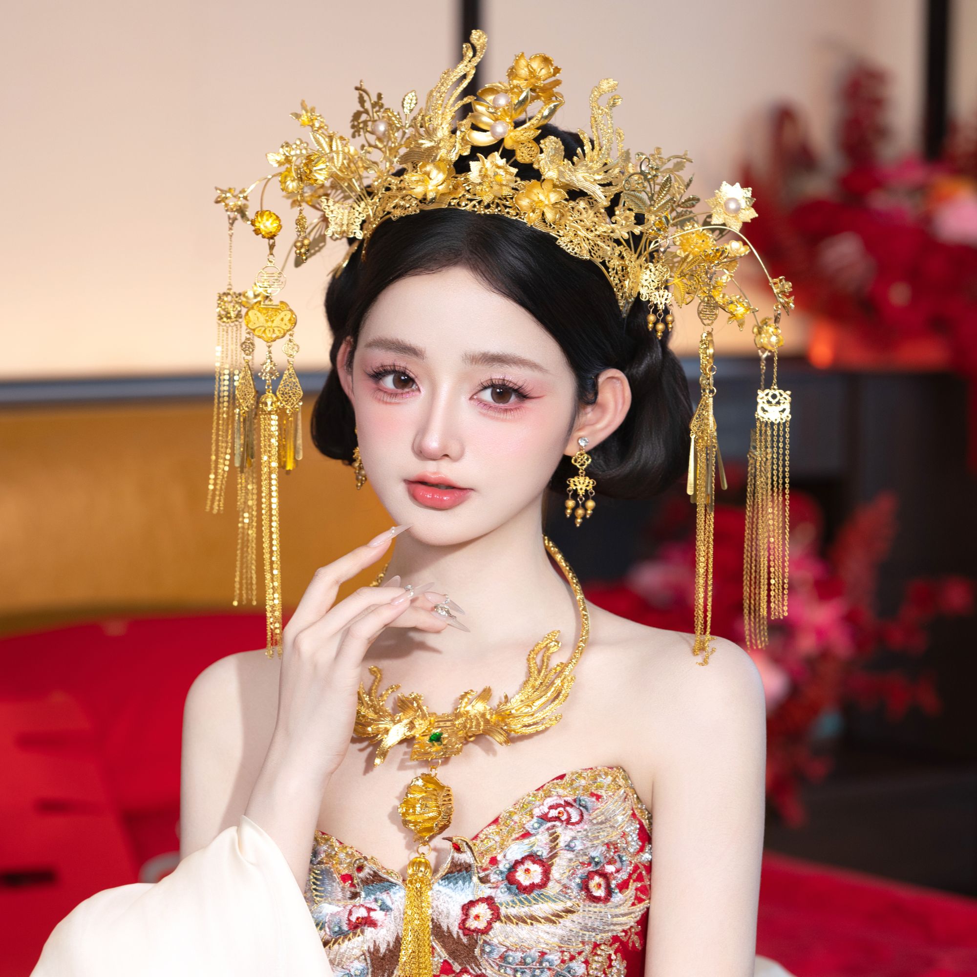 15411喜看优选新娘大气饰中式黄色古风汉服秀禾服龙凤褂流苏发饰