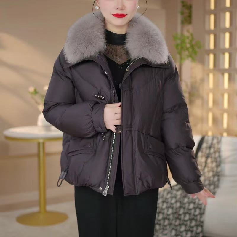 高档白鸭绒羽绒服短款女冬2025年洋气时尚加厚保暖狐狸毛领外套