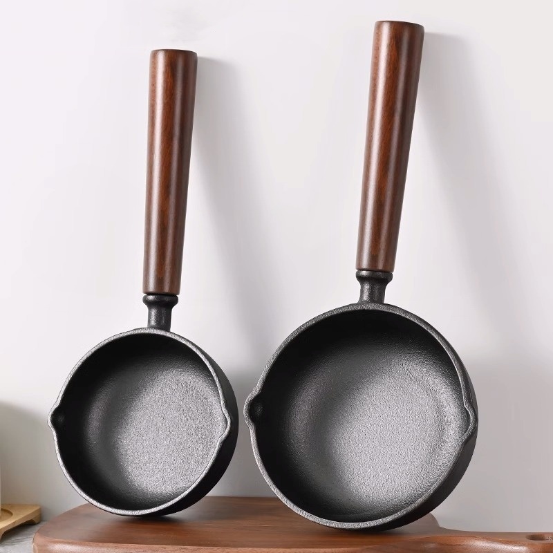 泼油锅热油专用小锅铸铁加深煎蛋锅平底锅烧油淋油浇油专用小铁锅