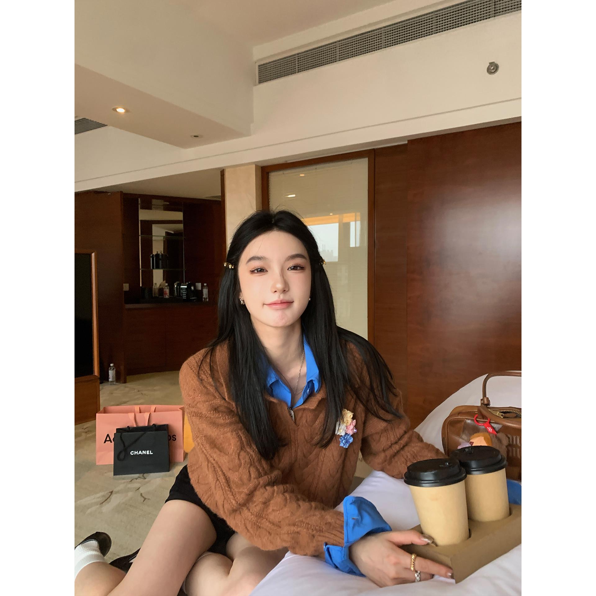 区区欧阳 立体花朵绞花毛衣女秋季新款宽松慵懒风针织衫复古上衣