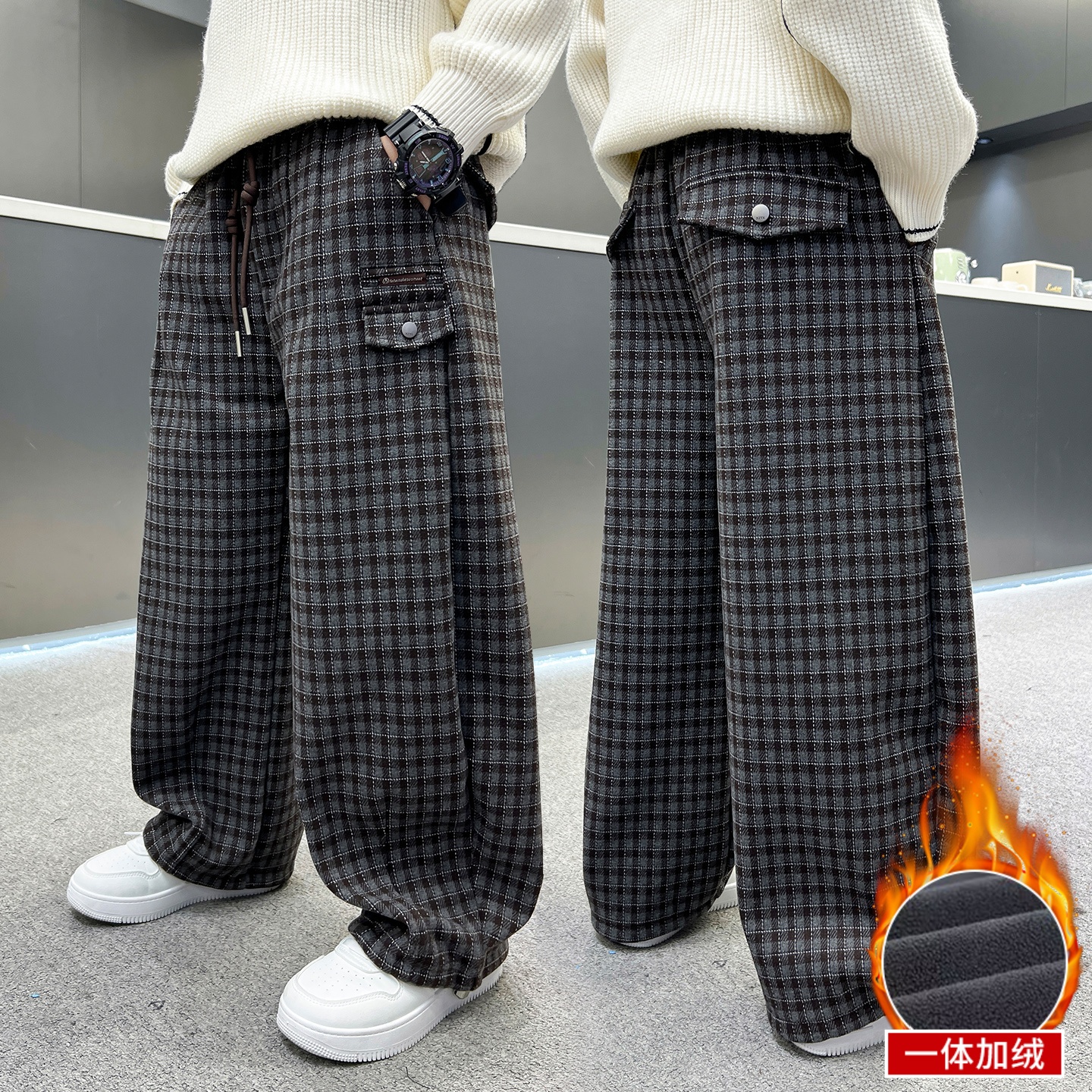 男童加绒裤子秋冬款2025新款儿童冬季一体运动格子裤大男孩冬装