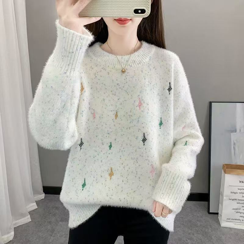 新款圆领刺绣加厚毛衣女外穿2025秋冬学生款刺绣小熊保暖针织打底