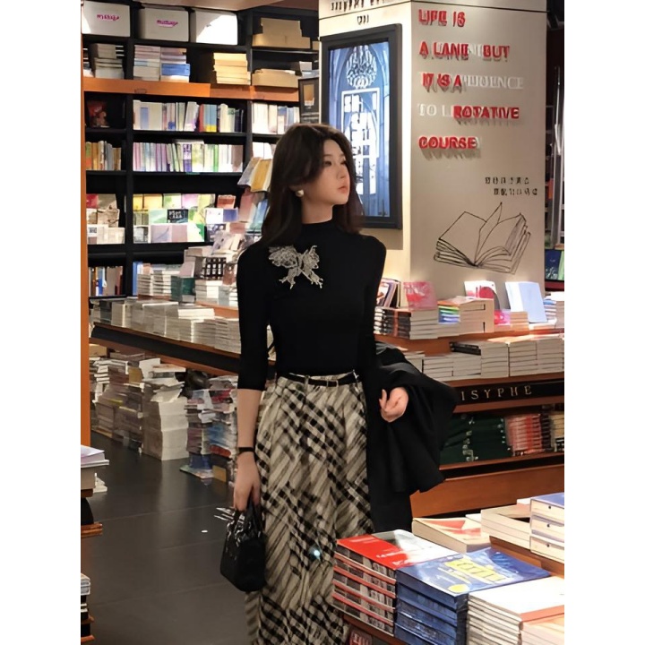 MARIE.COCO新中式氛围感蝴蝶结刺绣长袖T恤秋季格子半身裙两件套