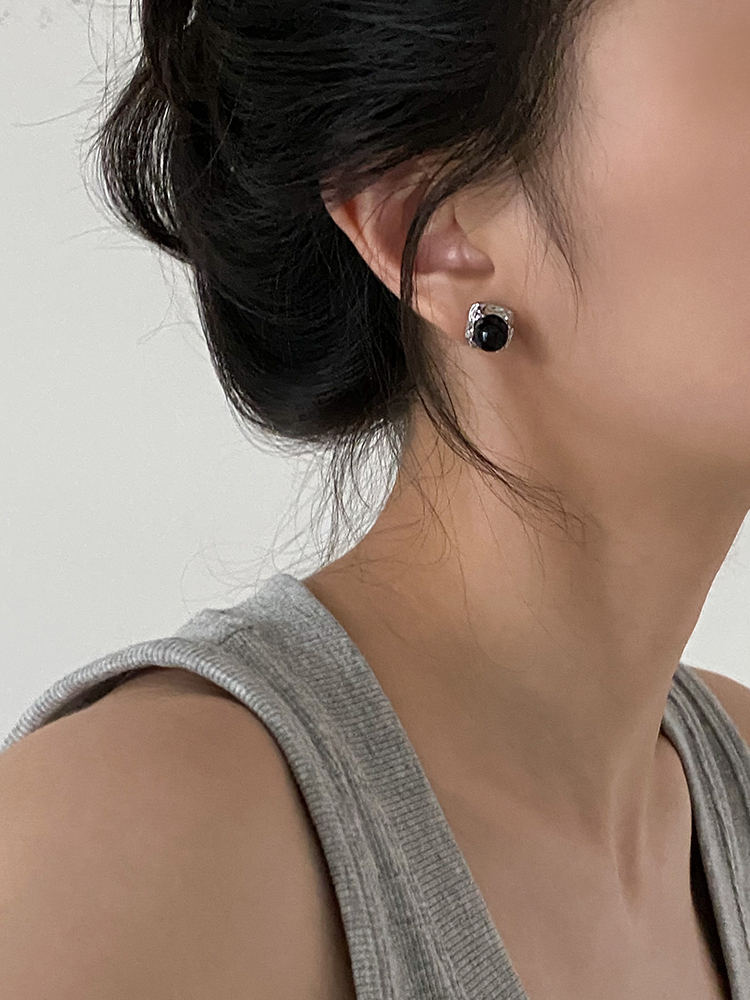 合金耳饰 黑色控~原创气质百搭方块小众时尚黑珠珠耳钉轻奢耳饰