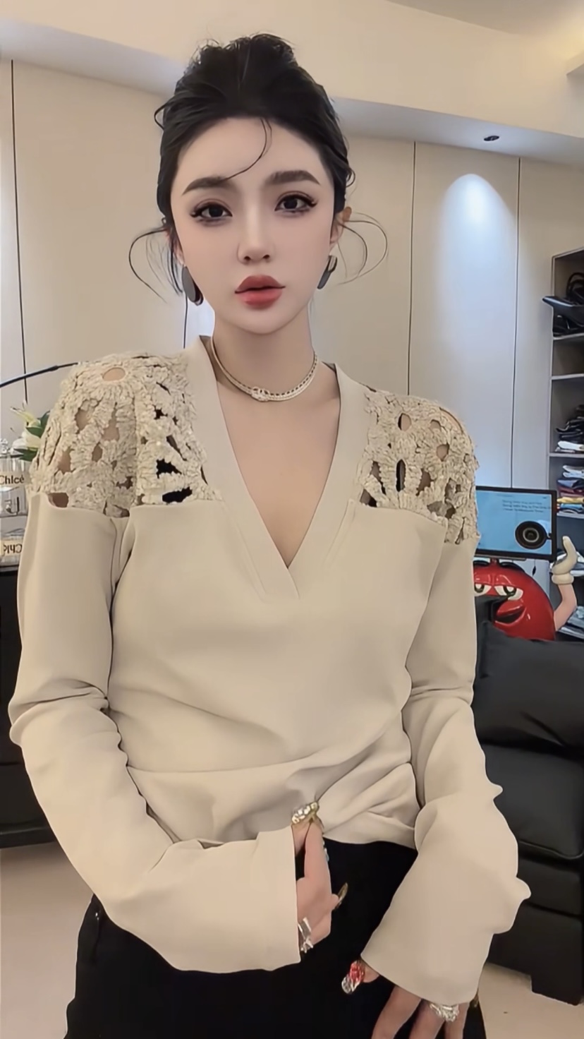 洋气时髦设计感镂空2025秋冬新款V领长袖上衣气质百搭打底衫T恤女