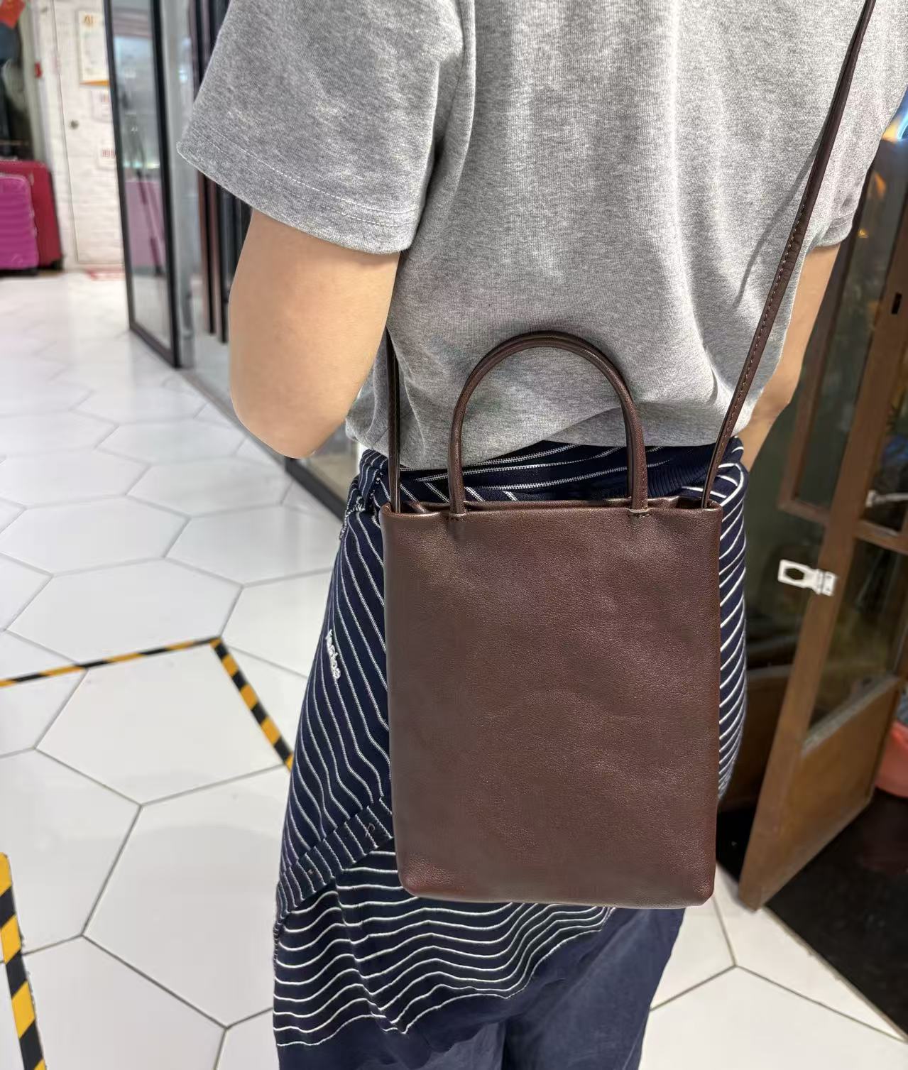 手工包植鞣头层牛皮时尚百搭简约休闲潮流单肩包斜跨包