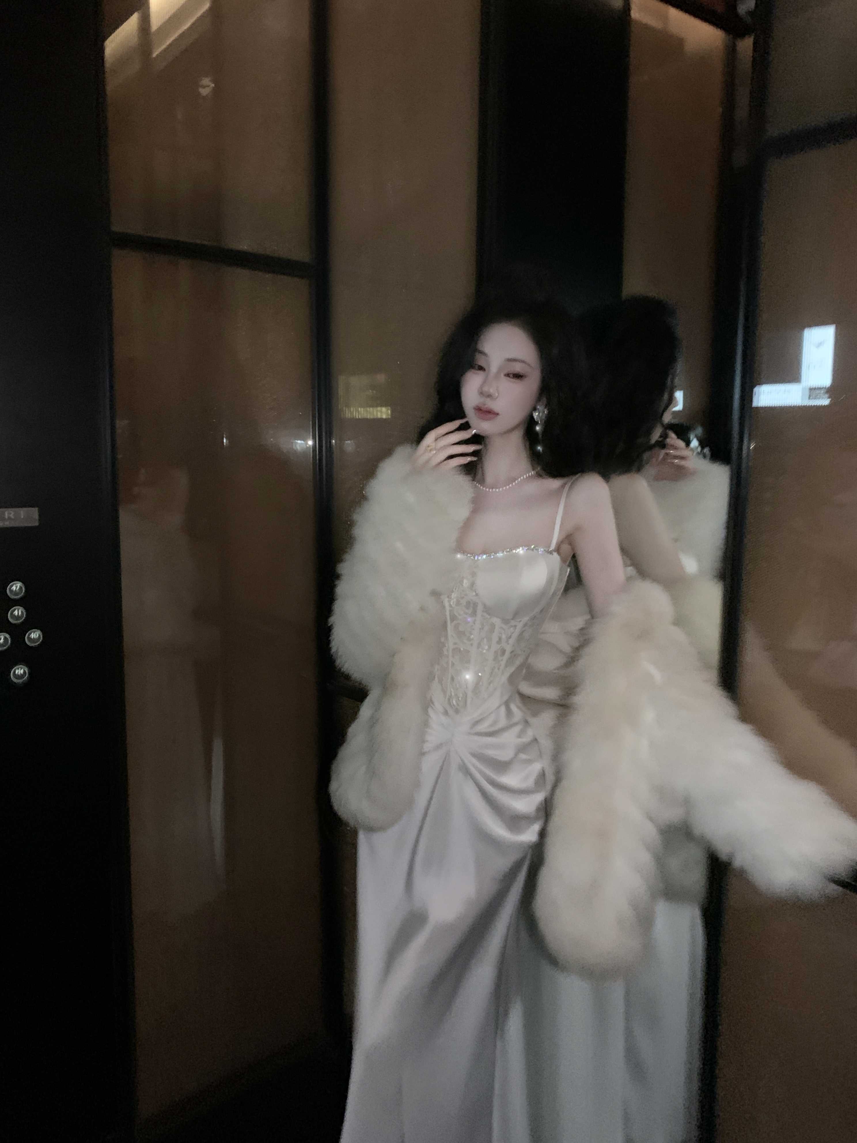 【雅乔定制】雪岭玛瑙 轻奢高档狐狸毛皮草外套女秋冬DYDD-25070139