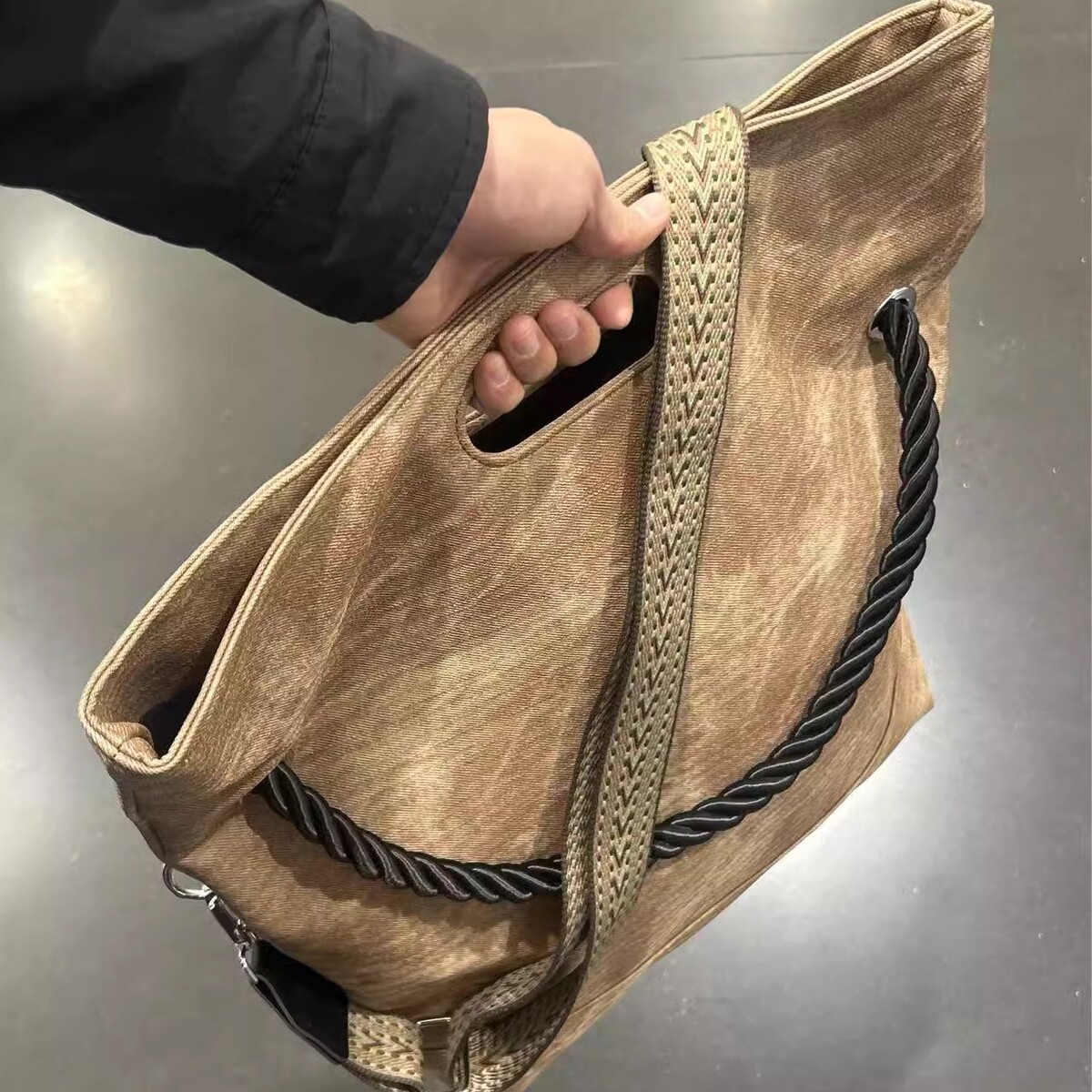 贵宝的包韩版慵懒风软皮大容量通勤单肩包洋气斜跨托特包电脑包