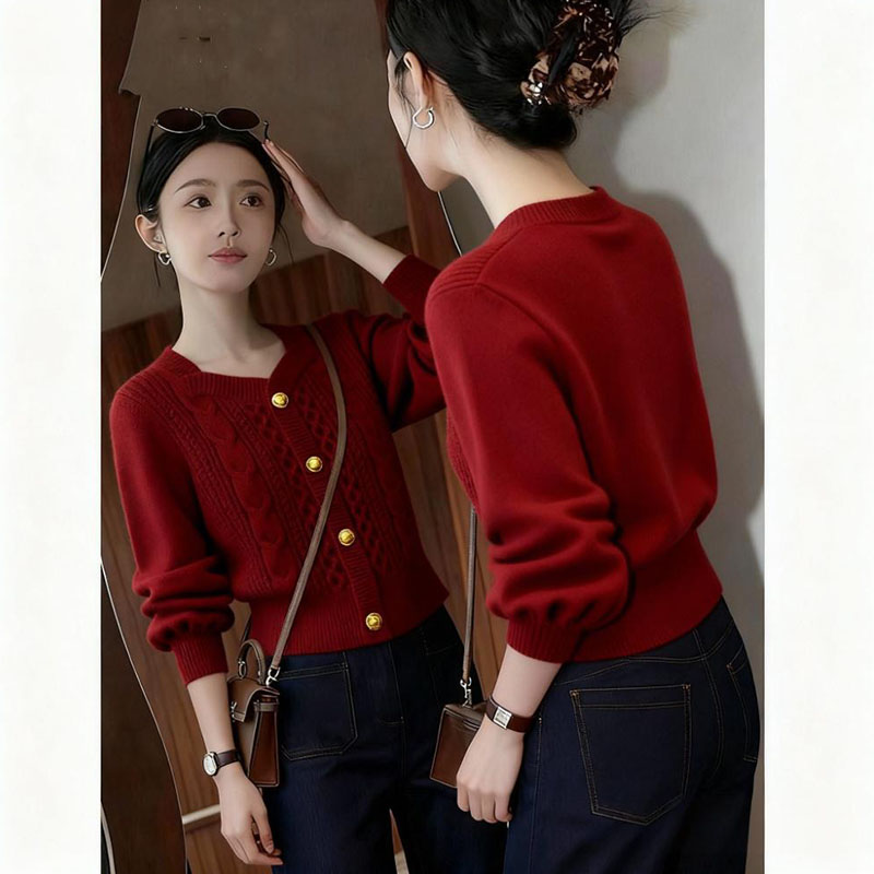 复古红色麻花针织衫女秋冬季穿搭爆款减龄气质圣诞跨年单排扣毛衣