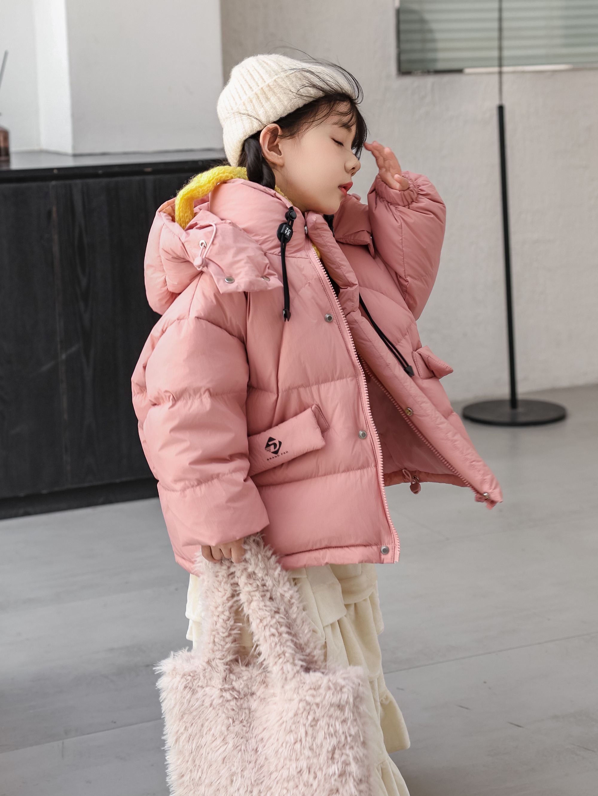 儿童白鸭绒羽绒服D字袋盖轻盈保暖不压身秋冬连帽冬季外套D888