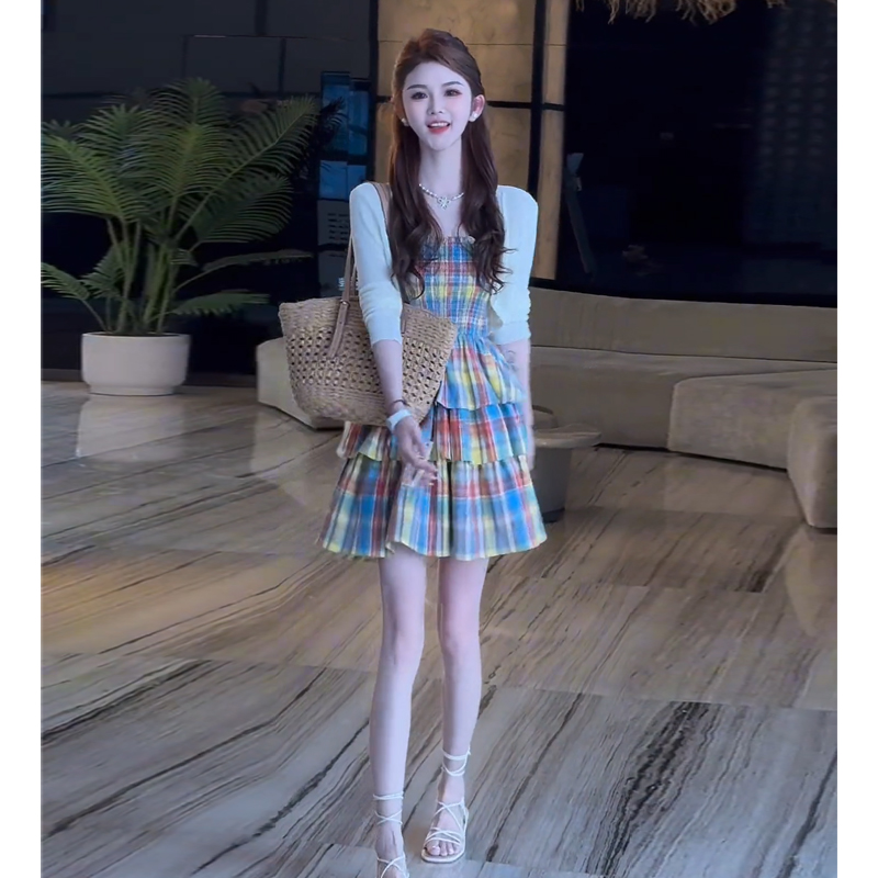 小个子穿搭一整套夏季新款多巴胺少女感吊带连衣裙防晒开衫两件套