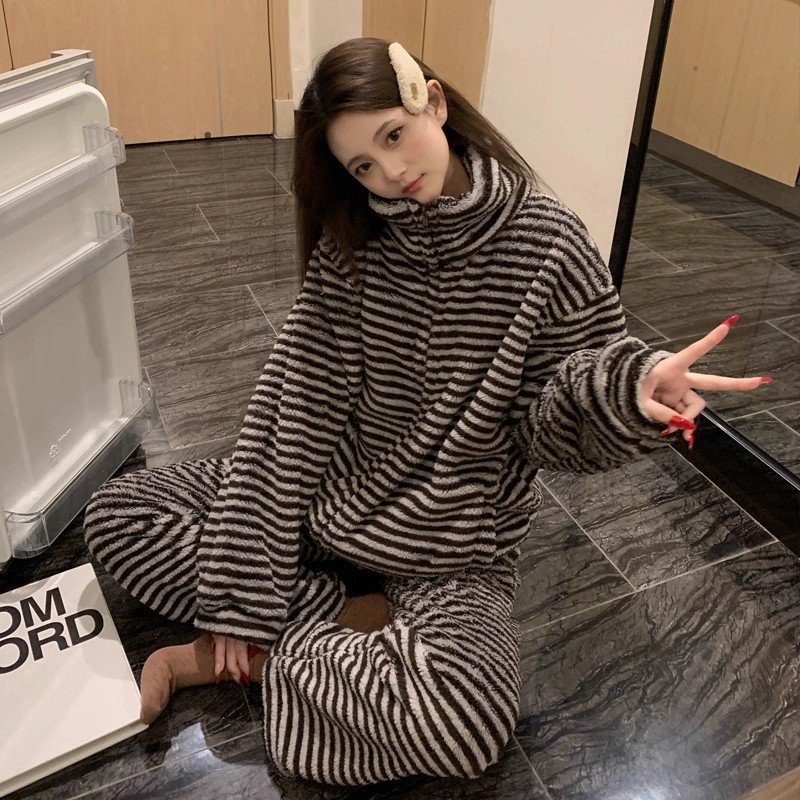 冬款珊瑚绒条纹睡衣女秋冬季加厚高级感拉链冬天可外穿家居服套装