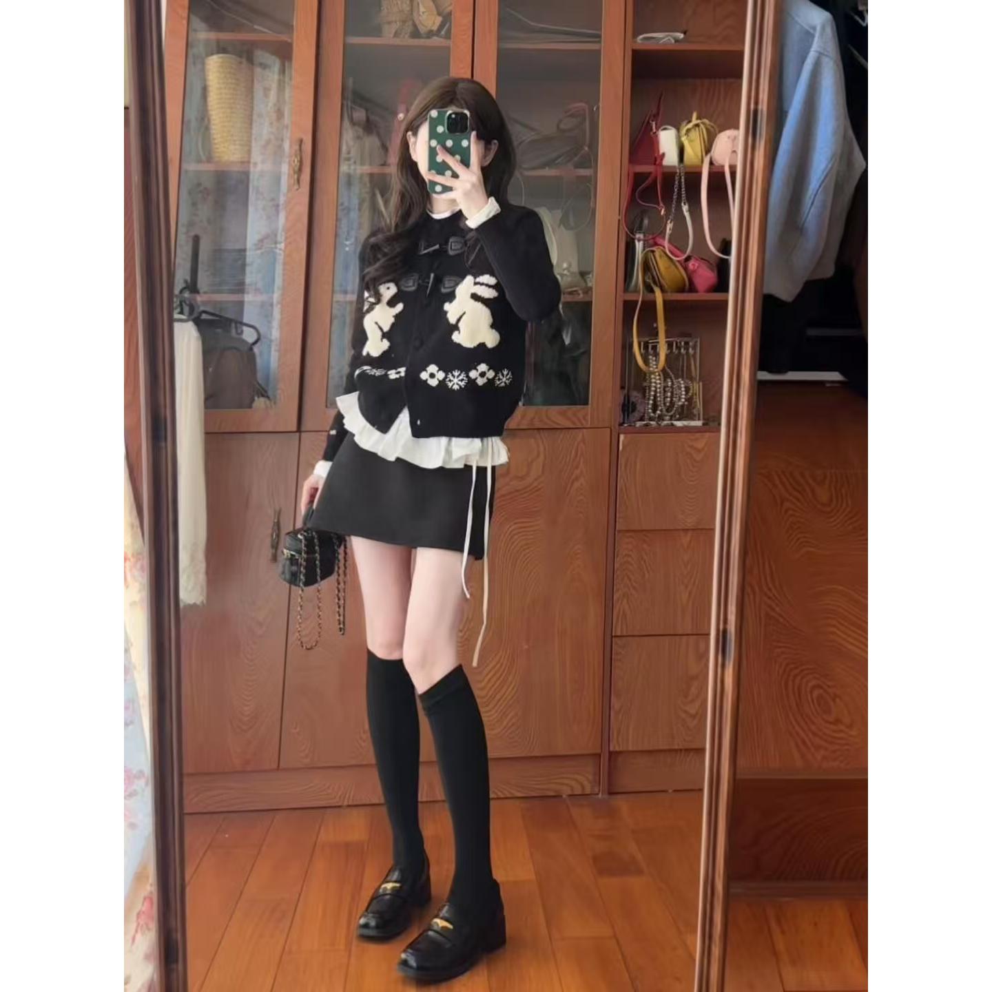 韩系小香风女2025秋冬新款针织开衫外套打底衫半身短裙三件套装裙