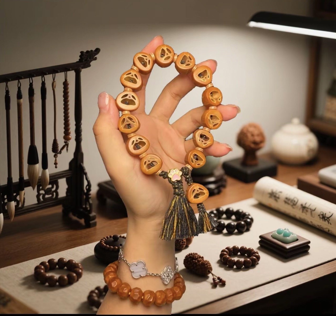 （木易铁核）小囧脸 原生态梅林铁核橄榄核切片文玩手串手持