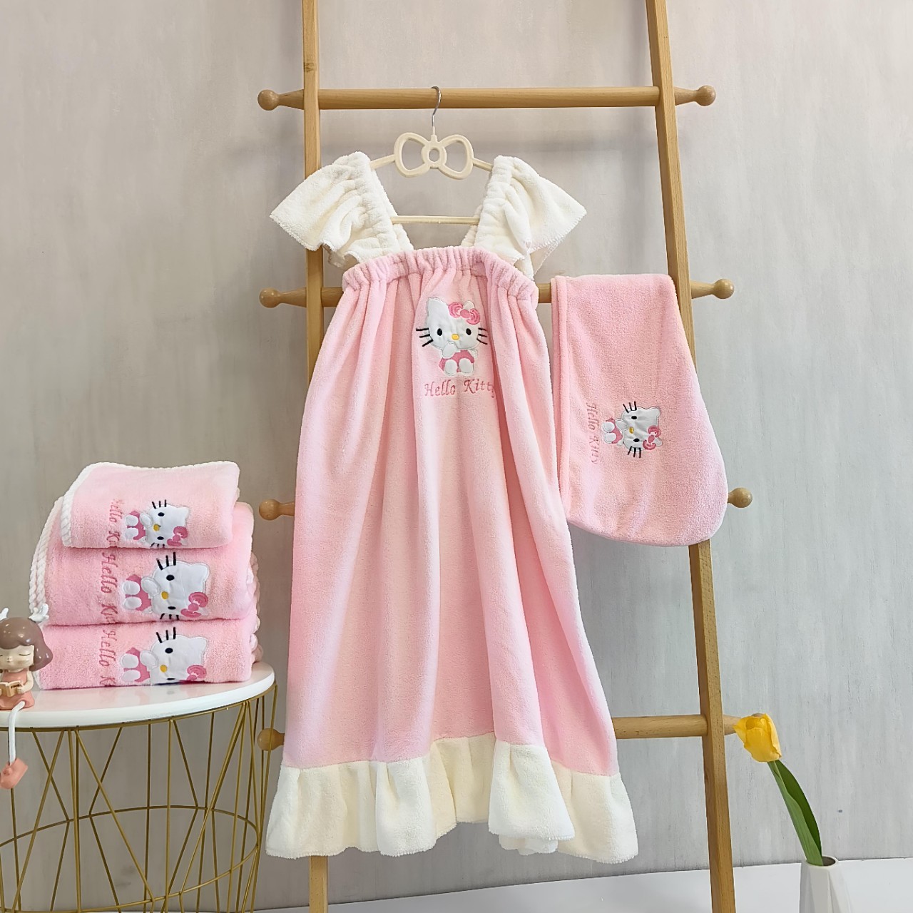 可爱Hellokitty吊带浴裙家用吸水毛巾浴巾公主风洗澡浴袍G311