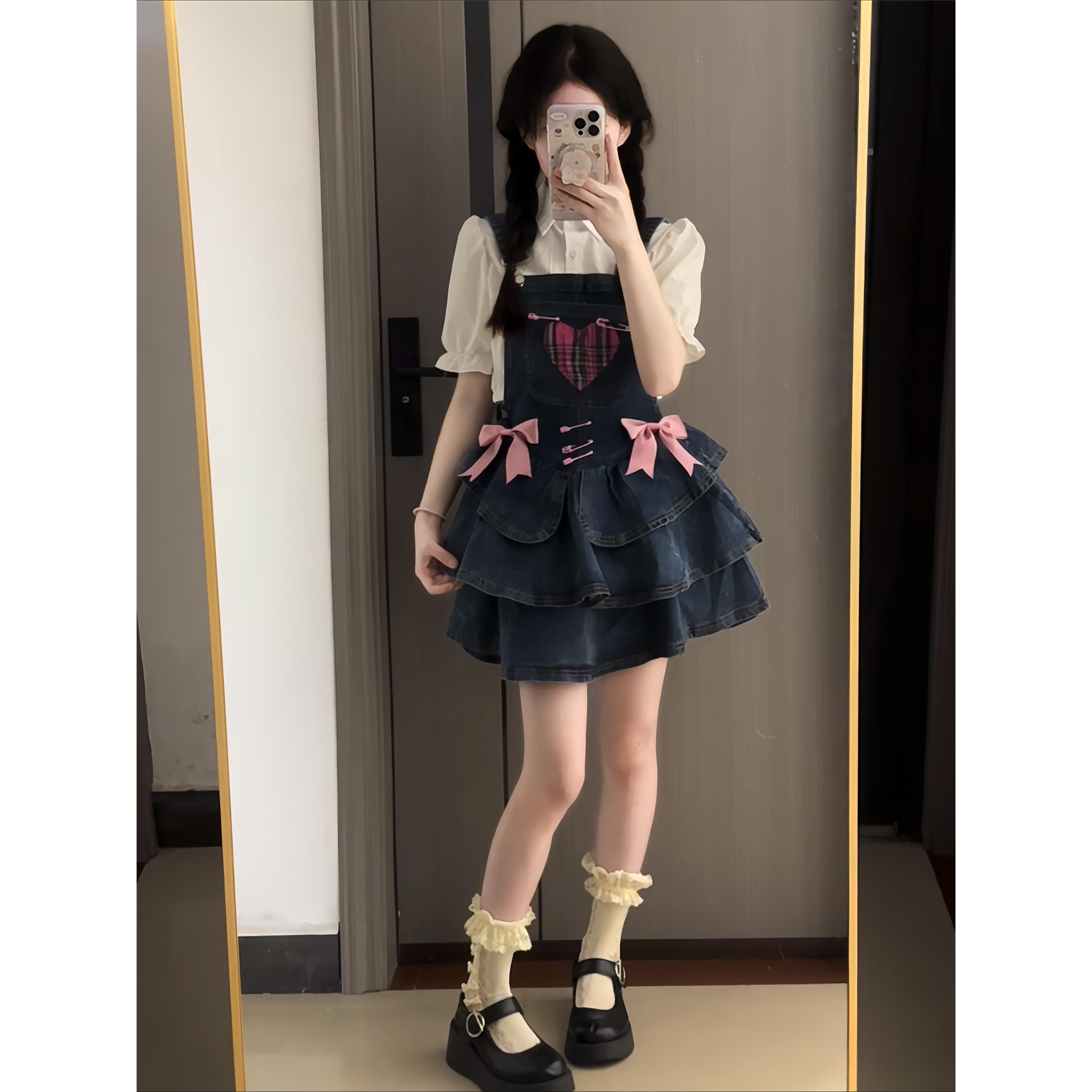 可爱甜妹软妹风背带裙套装女2025夏季泡泡袖上衣百褶裙两件套