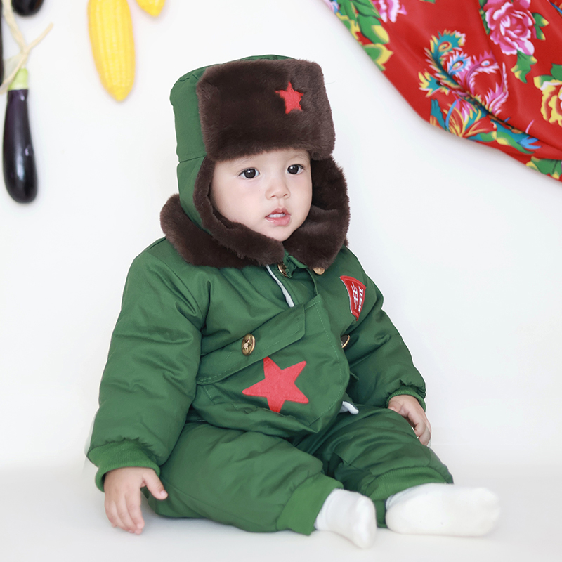 婴儿衣服冬装加绒保暖军装满月宝宝小红军分体棉衣周岁军大衣爬服