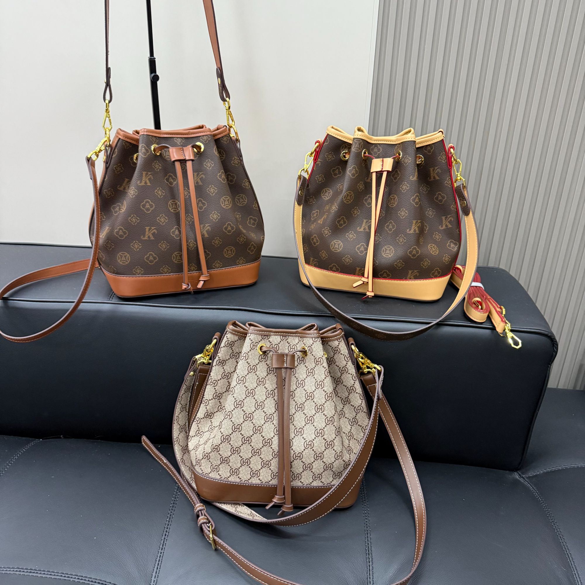 MONICA KIKI/莫妮卡奇奇轻奢女士包钱袋子大号新款经典时尚百搭