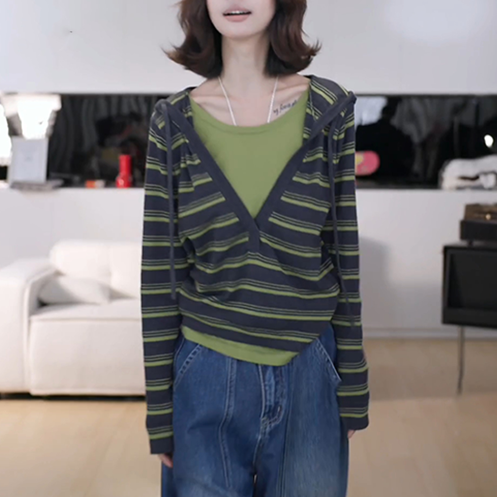 2026秋新款复古时髦设计感假两件条纹拼接针织上衣显瘦百搭上衣女