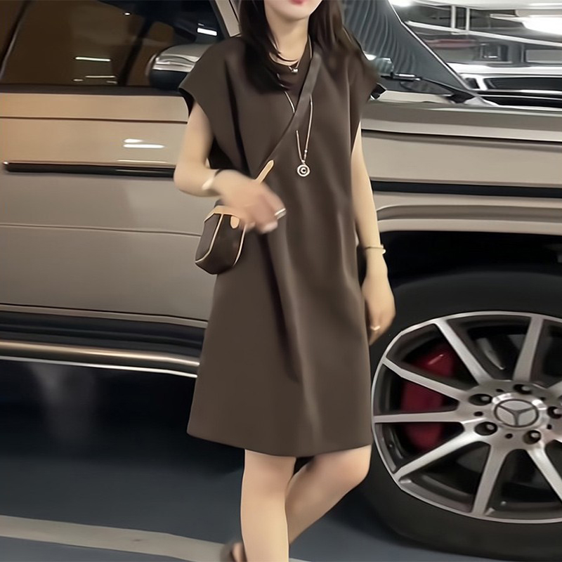 设计感时尚2025夏季新款宽松通勤百搭舒适显高显瘦小众气质连衣裙