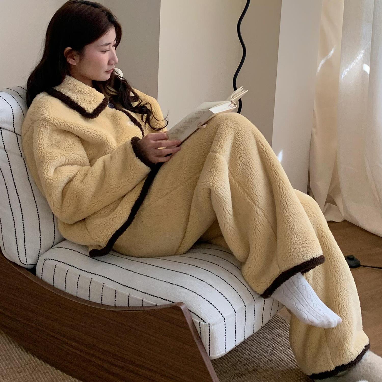 日系奶黄色珊瑚绒睡衣女冬季2025新款大码加厚保暖家居服套装冬天