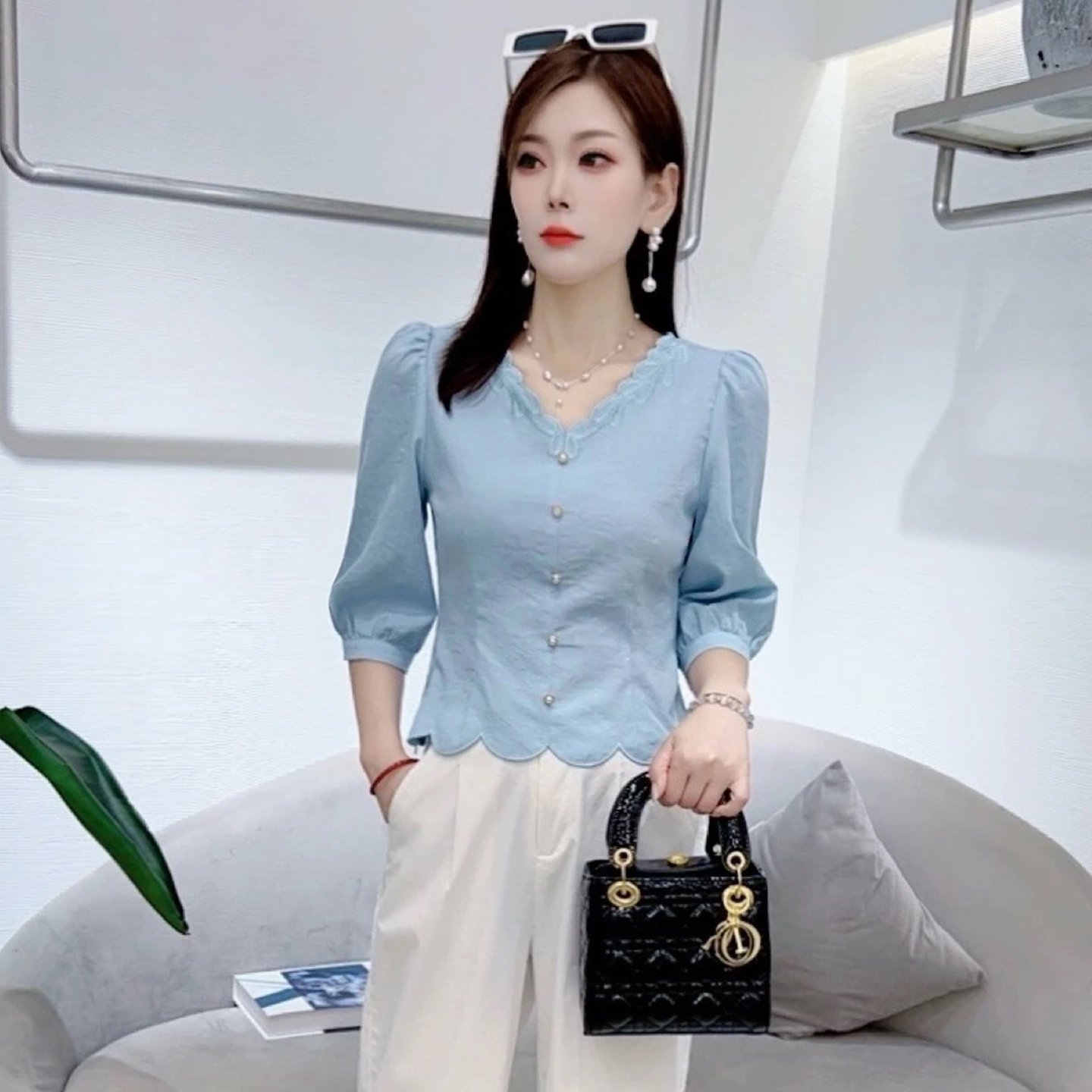 拉夏贝尔法式洋气V领七分袖衬衫女2025秋季新款气质显瘦花边上衣