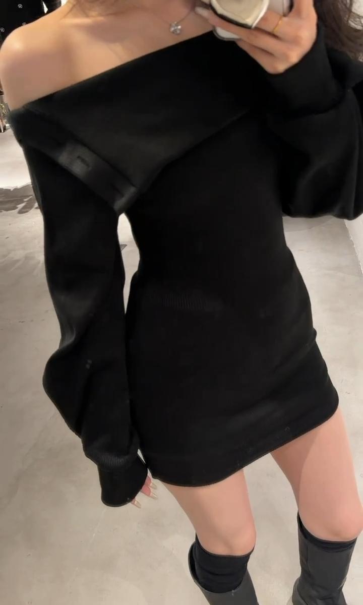 巨好看的冬装赫本风绝美巨显身材气质收腰黑色一字肩露肩连衣裙女