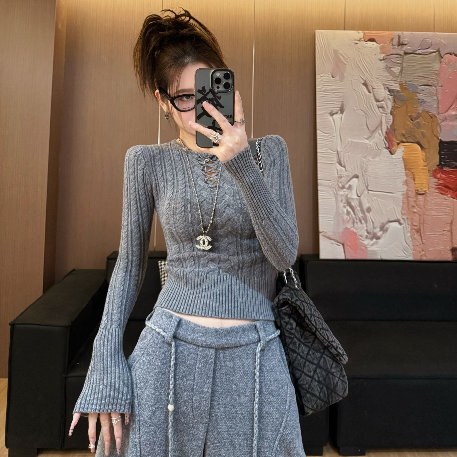 深秋别致独特针织打底衫女内搭修身上衣气质设计感麻花毛衣I2-52