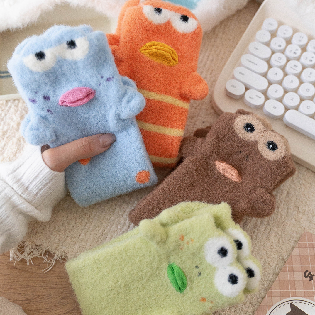 【爆款比奇堡呆呆鱼】秋冬季保暖蠢萌丑鱼毛茸茸中筒居家地板袜子女