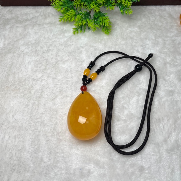 W046   藏族精工打磨大水滴素绳款毛衣链