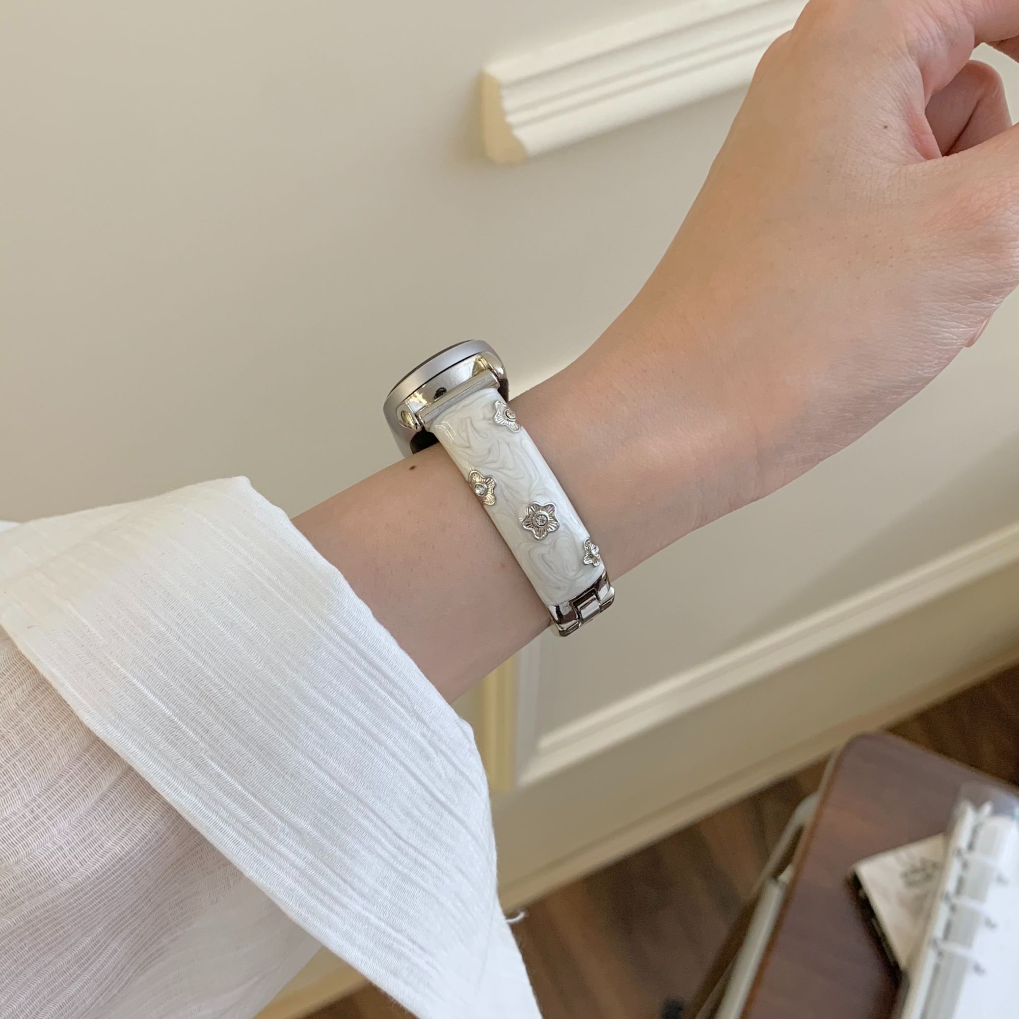 鎏金手镯小花金属适用小米手环10/9/8/8pro/9pro/watch5/s4表带女