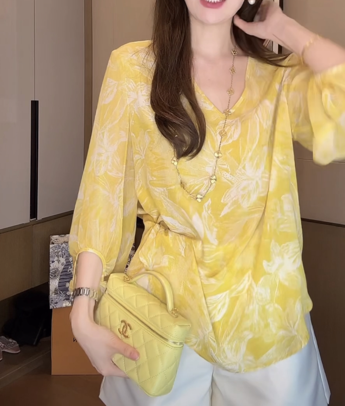 夏季法式高级感防晒V领上衣碎花雪纺衫2025新款宽松显瘦洋气上衣