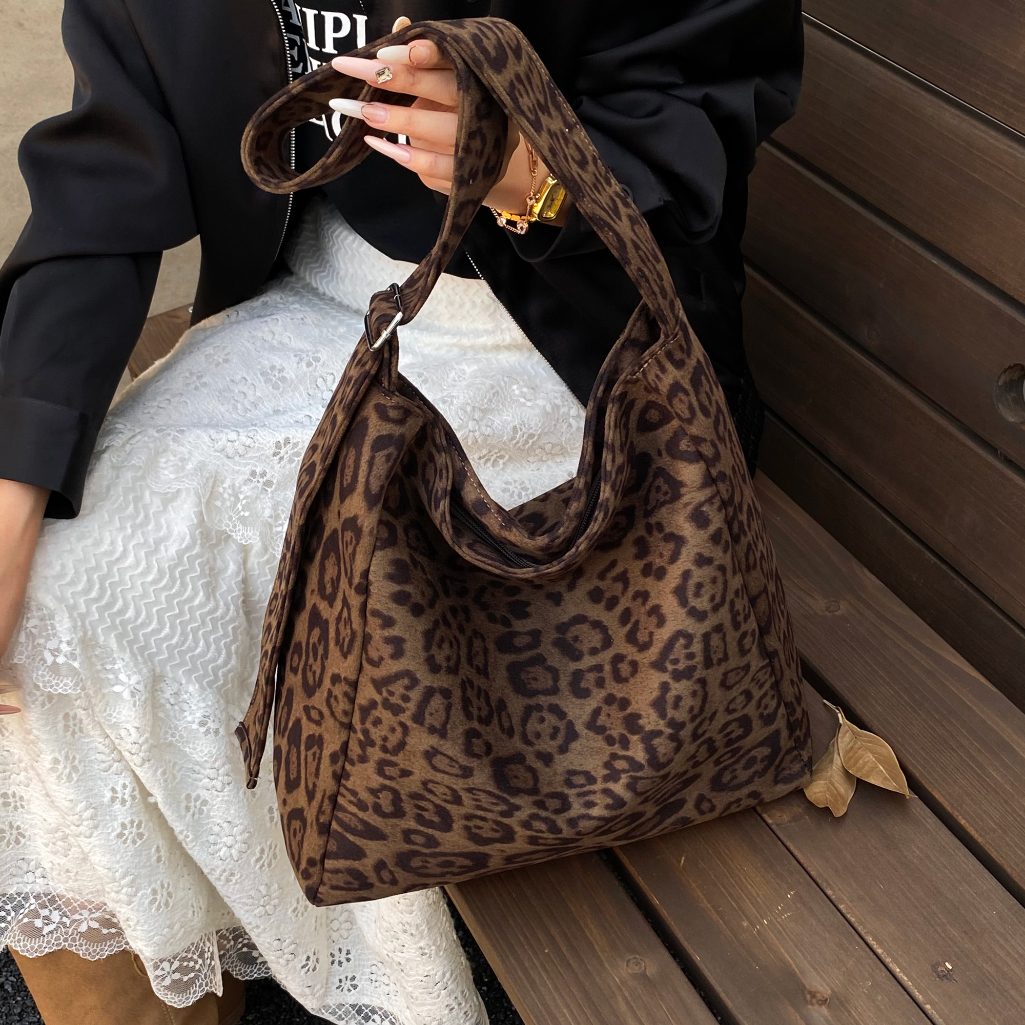 复古豹纹托特包包女大容量带拉链可调节斜挎包日常上课通勤旅行包