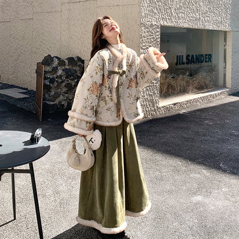 新中式毛绒花卉印花套装女2025冬季新款保暖气质减龄通勤两件套