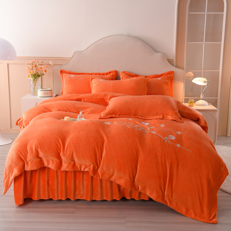 新款纯色绣花加厚牛奶绒床盖款四件套冬季床品双面绒保暖床裙套件